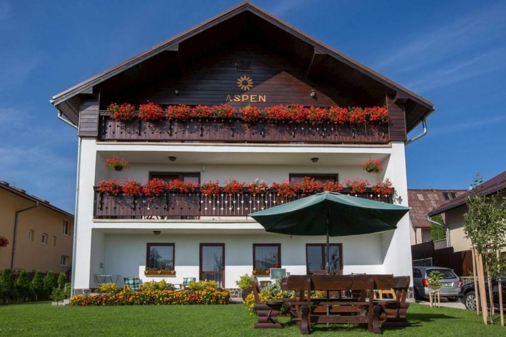 Aspen Nova Lesna Exterior foto